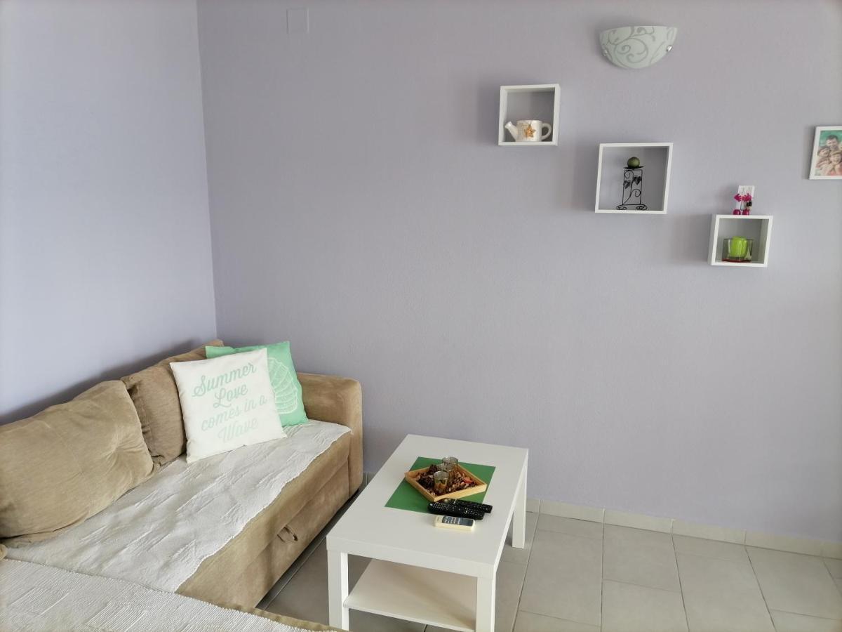 Apartman Sutalo Комарна Екстер'єр фото