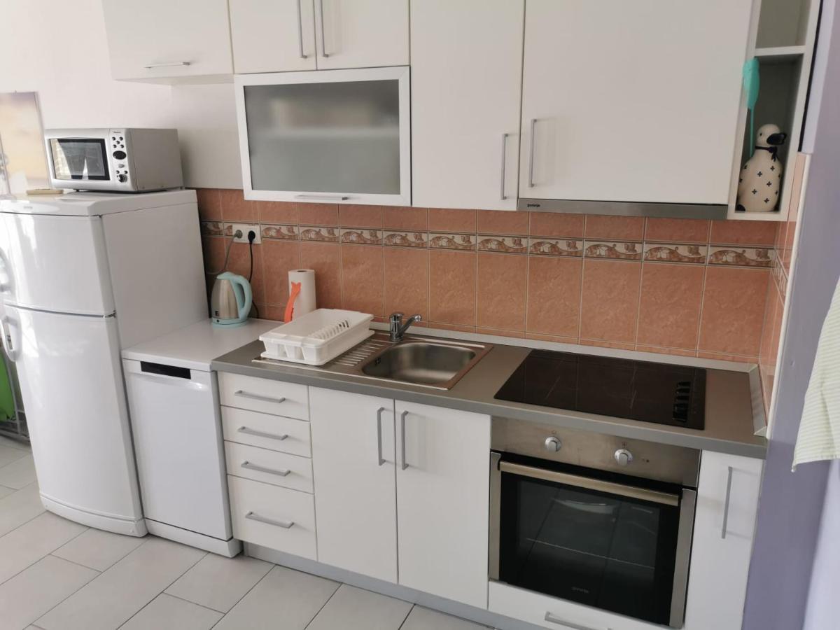 Apartman Sutalo Комарна Екстер'єр фото