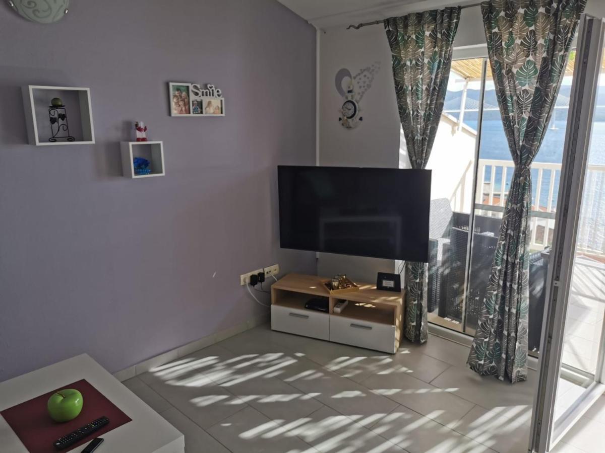 Apartman Sutalo Комарна Екстер'єр фото